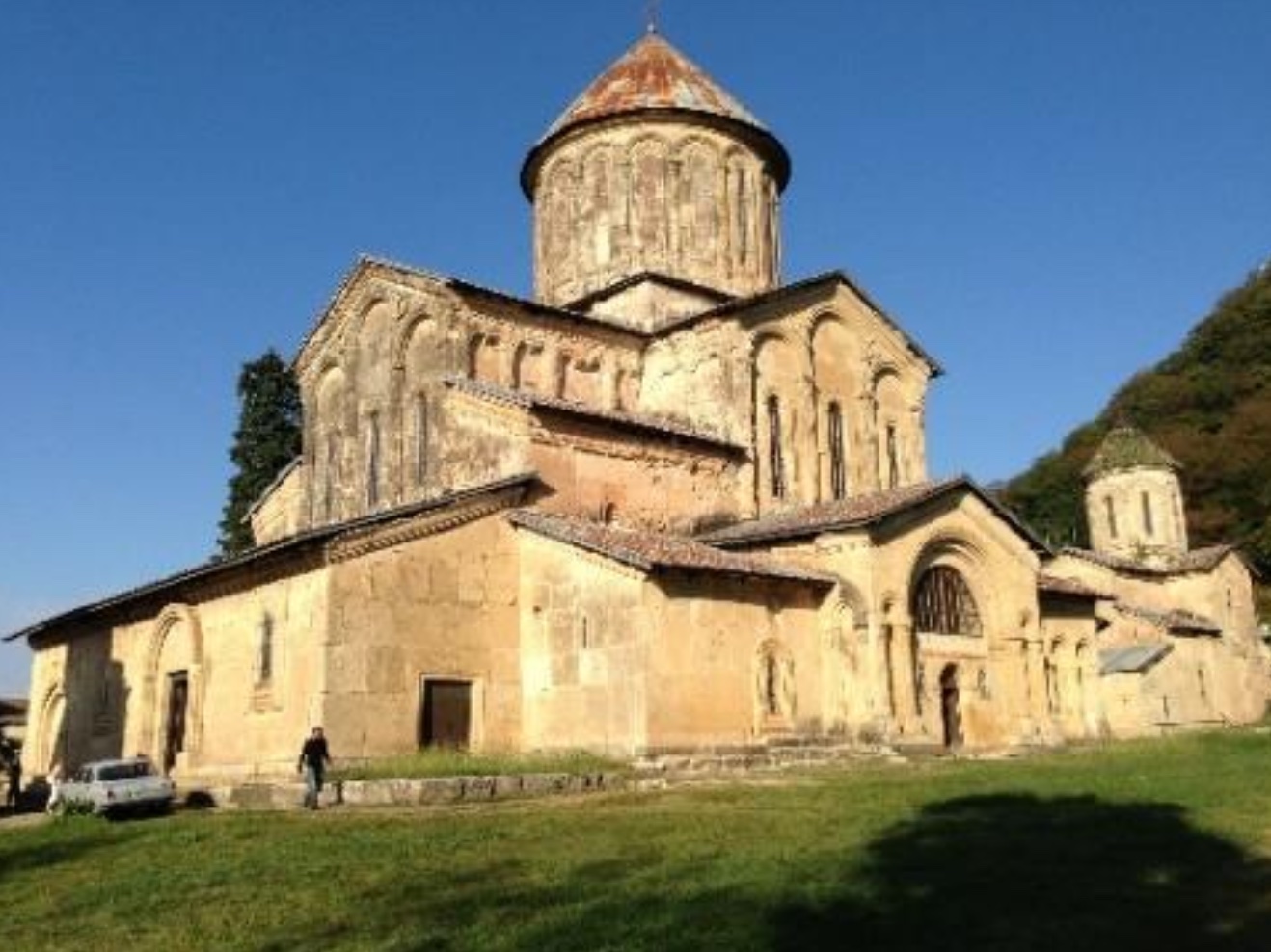 Kloster-und-Akademie-von-Gelati-Quelle