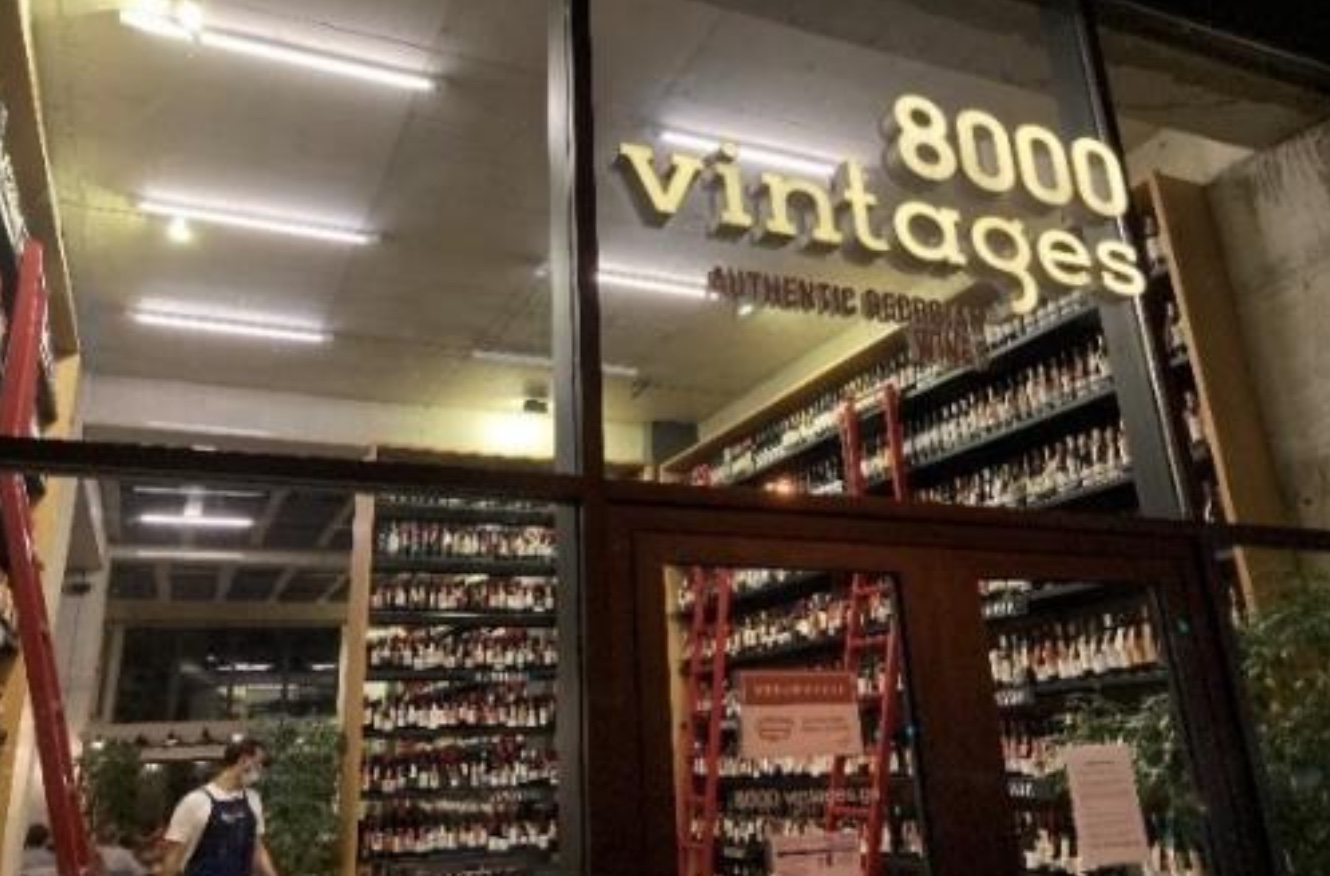 Weinbar-8000-Vintages-Tbilisi-Quelle-Georgienreisen